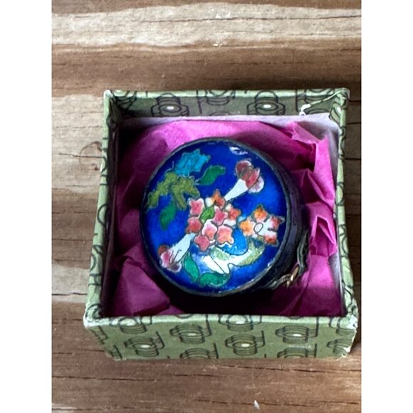 Antique Cloisonné Floral Enamel Trinket Box With Blue Interior & Brass Hinges - Picture 6 of 6
